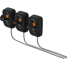 Trois chargeurs Stihl ALS 31 alignés