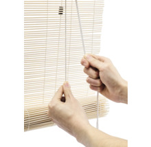 Bedienung einer Bambus Jalousie mit Zugschnur