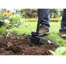 Outil de jardin pour planter des bulbes de fleurs dans le jardin