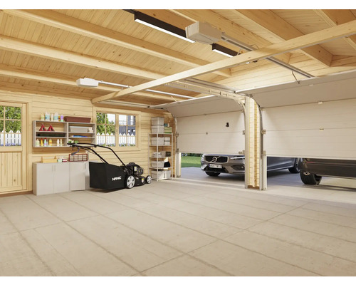 Garage lumineuse avec murs en bois, tondeuse à gazon et deux voitures