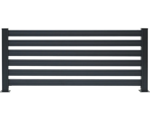 Metallzaun mit horizontalen Streben für den Außenbereich