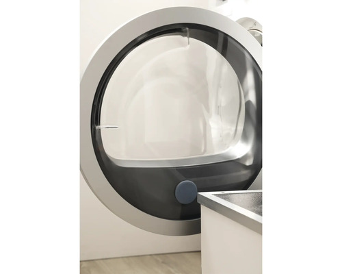 Geöffnete Tür einer Waschmaschine