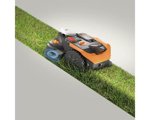 Worx Logo Rasenmähroboter auf Gras