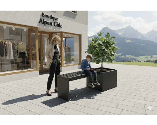 Bank mit Pflanzkasten vor einem Geschäft mit Alpenchic-Motiven, eine Frau und ein Kind