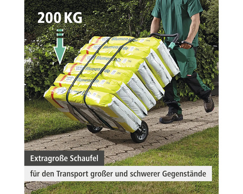 Sackkarre mit Blumenerde zum Transport von schweren Gegenständen