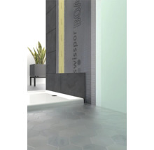 Salle de bains avec isolation murale et receveur de douche