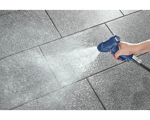 Reinigung von Terrassenplatten mit einem Hochdruckreiniger