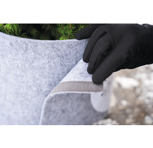 Housse en non-tissé avec fermeture velcro pour protéger les plantes dans le jardin