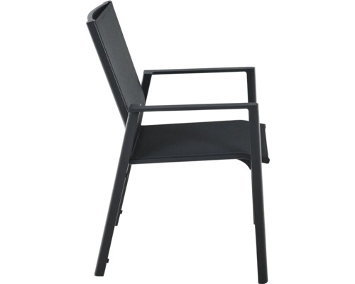 Chaise de jardin avec structure en métal et assise et dossier en textile, avec accoudoirs.