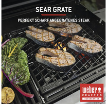 Grille de cuisson pour barbecue Weber Crafted avec du poisson sur le gril