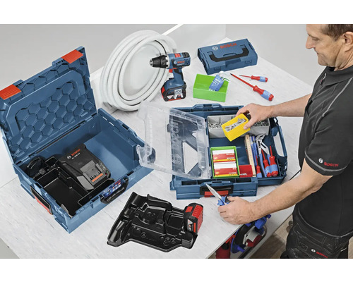 Coffret à outils avec visseuse sans fil et accessoires