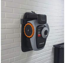 Mowinav i105 Rasenmähroboter in Wandhalterung
