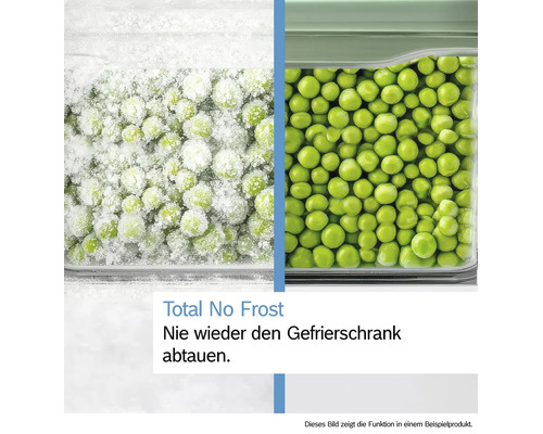 Comparaison de pois surgelés avec et sans givre pour illustrer la technologie Total No Frost dans le congélateur.