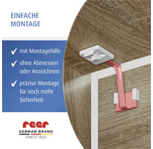 reer Schranksicherung mit Montagehilfe für einfache Installation an Holzmöbeln ohne Abmessen oder Anzeichnen. reer Logo.