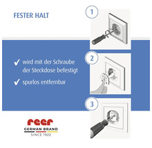 Montage der Reer Steckdosensicherung durch Verschrauben: Schraube lösen, Schutz einsetzen und festschrauben. Rückstandslos entfernbar. Reer Logo.