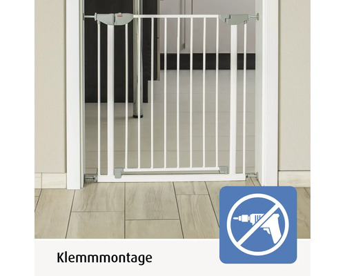 Weißes Türschutzgitter aus Metall mit Klemmmontage ohne Bohren in einem Türrahmen.