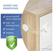 Kindersicherung für Schränke, geprüft nach Sicherheitsnorm 16948 aus 2017, Siegel für geprüfte Kindersicherheit, formstabil und langlebig.