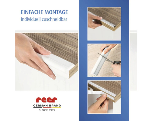 Montageanleitung für Reer Eckenschutz: Ausmessen, Zuschneiden und Anbringen des selbstklebenden Schaumstoffs an einer Holzkante. reer Logo.