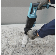 Burineur Makita avec aspiration de poussière utilisé sur une surface en béton. Makita Logo.