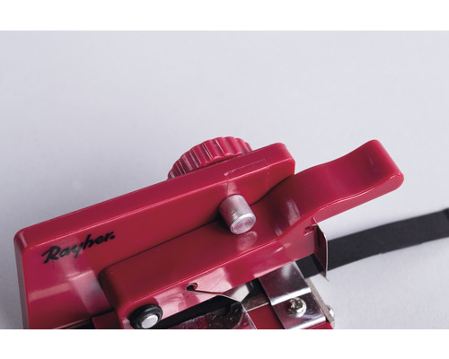 Outil de gaufrage Rayher pour papier et carton