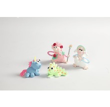 Figurines décoratives en pâte à modeler : licorne, dinosaure et moutons