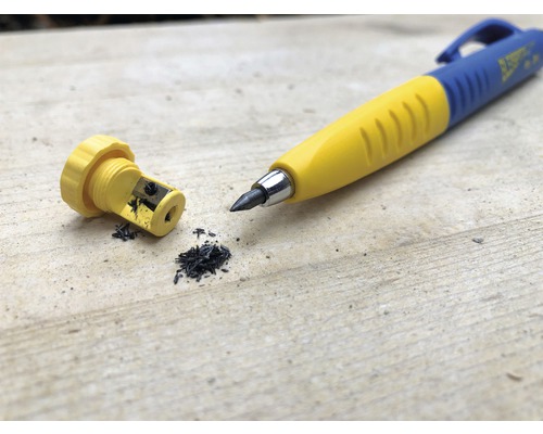 Porte-mine avec taille-crayon et poussière de graphite