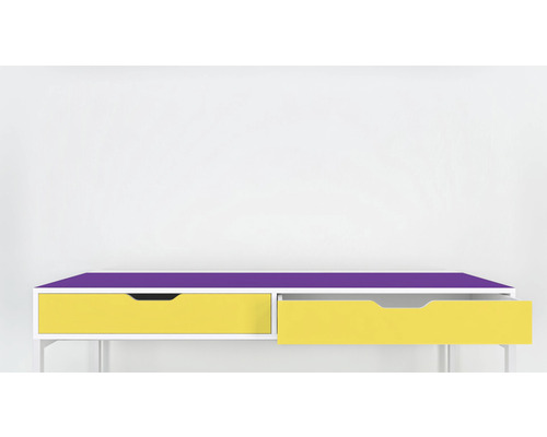 Schreibtisch mit zwei gelben Schubladen und einer violetten Tischplatte