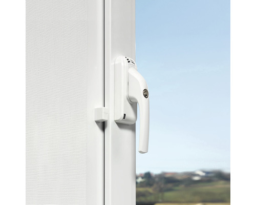 Fenstergriff mit Sicherheitsverriegelung an einem Fenster