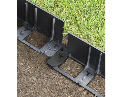 Rasenkante aus Kunststoff zur Begrenzung von Rasenflächen