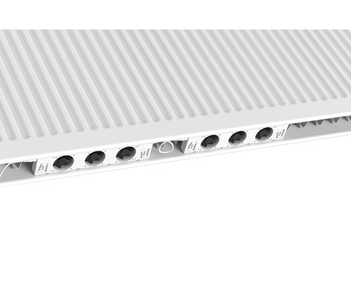 Gros plan d''un radiateur avec convecteur de ventilateur