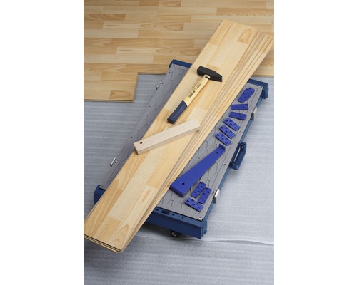 Outils et stratifié sur un chariot de pose de sol