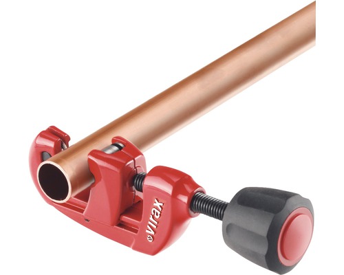 Coupe-tube avec tuyau en cuivre