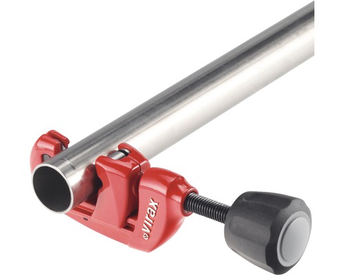 Coupe-tube avec tube métallique