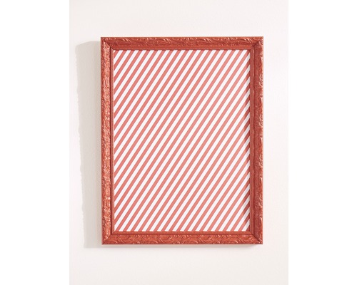 Quadratischer Bilderrahmen mit Zierleiste und Streifenmuster