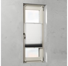 Store plissé sur fenêtre pour réguler la lumière