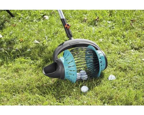 Ramasse-balles de golf Gardena sur gazon