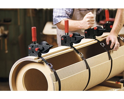 Verwendung von Bandspannern beim Verleimen von Holz