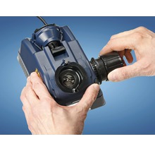 Bohrer Schleifgerät mit eingesetztem Bohrer