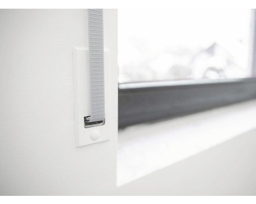 Vue détaillée d''un guide de sangle de volet roulant