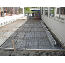 CATNIC Drunterleiste und Abstandhalter PVC für Baustahlmatten 1000 mm x 30 mm x 30 mm