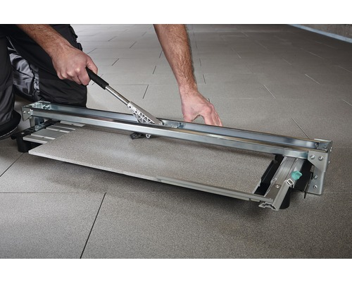 Coupe-carreaux utilisé pour couper des carreaux