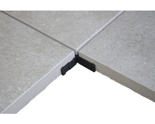 Fliesen mit Fugenkreuz für gleichmäßige Abstände