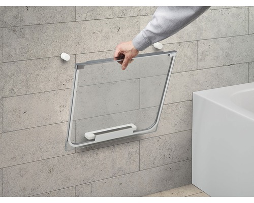 Installation einer Badewannenabtrennung aus Glas