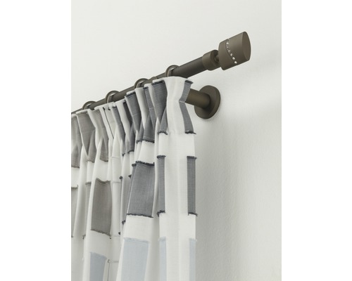 Doppelgardinenstange mit Vorhang