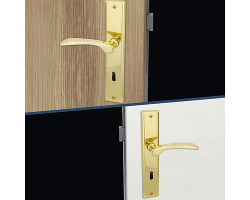 Türbeschlag aus Messing an zwei Türen