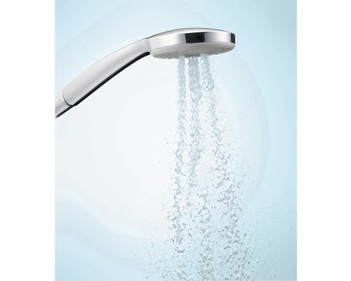 Handbrause mit fließendem Wasser