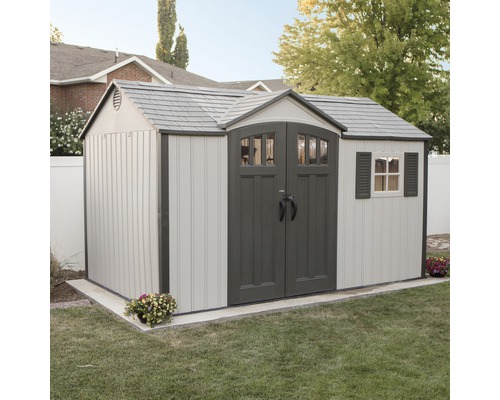 Abri de jardin avec double porte et fenêtre à volets