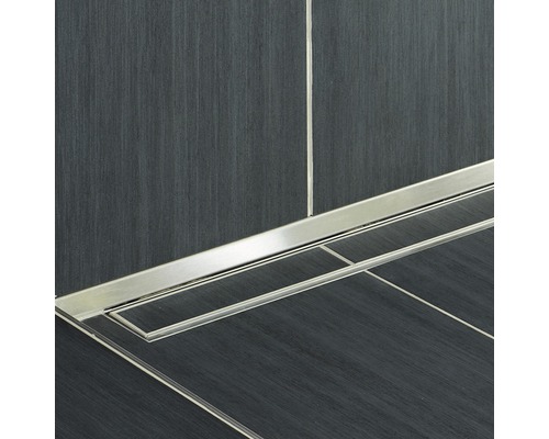 Edelstahl Duschrinne eingebaut in dunkle Fliesen