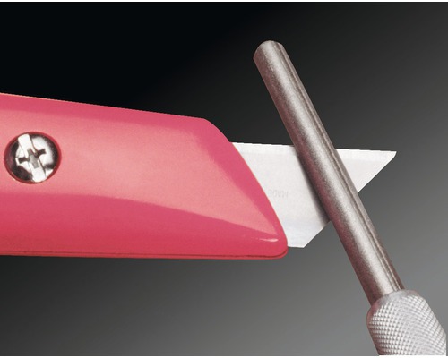 Cutter avec manche en métal pour affûter la lame