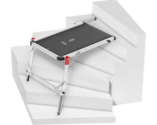 Plate-forme de travail en aluminium sur un escalier avec pieds réglables